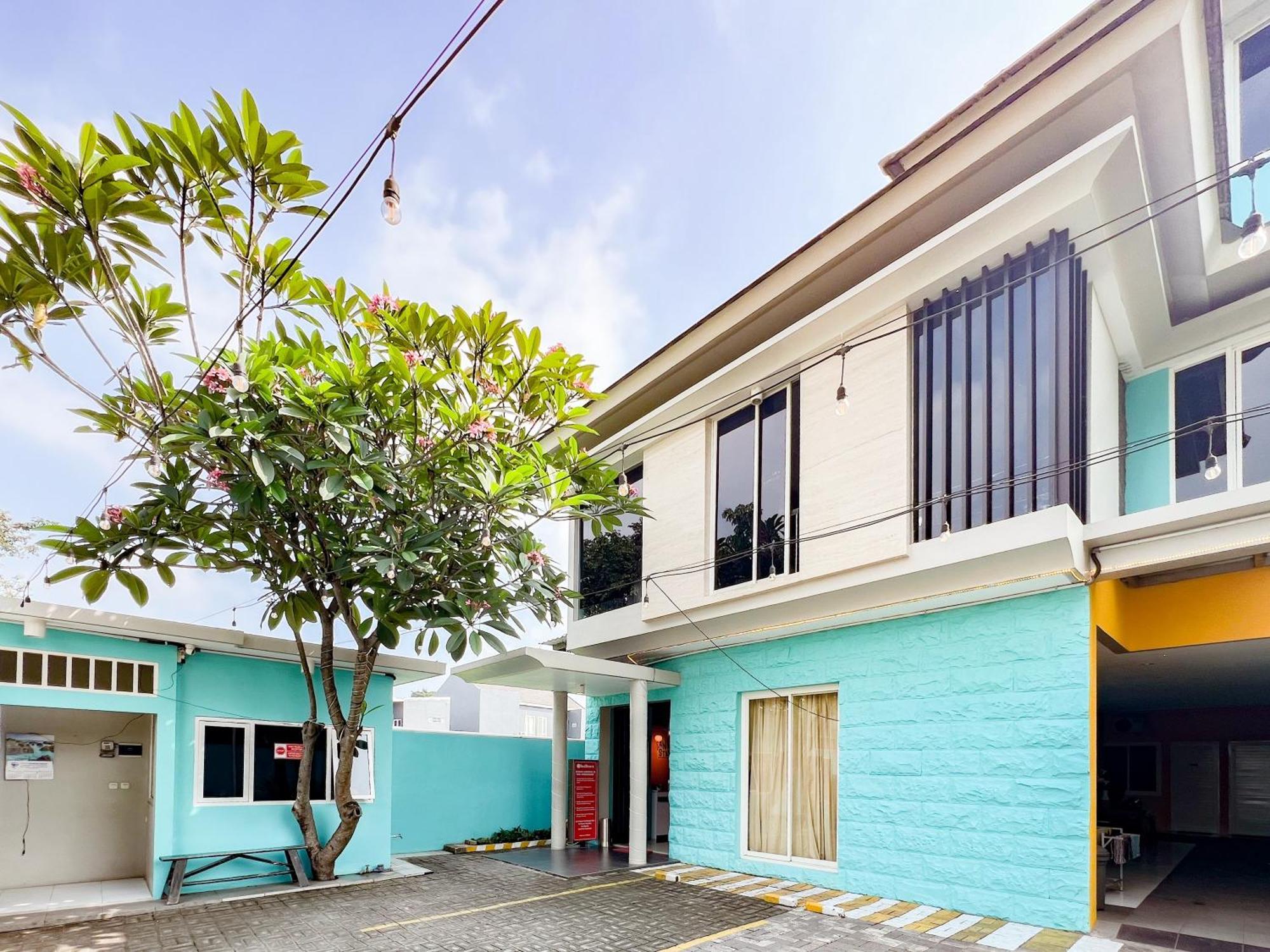 Sans Stay Bukit Palma Citraland Surabaya Exterior foto